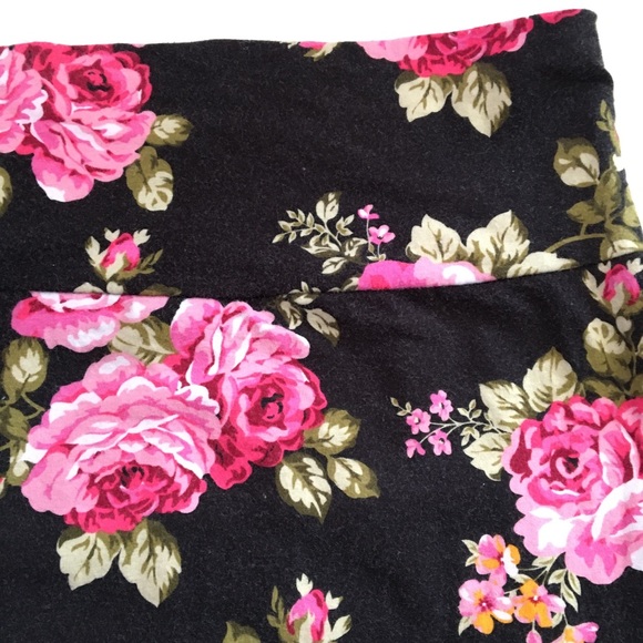 High waisted stretch Mini skirt sz S - Picture 2 of 7